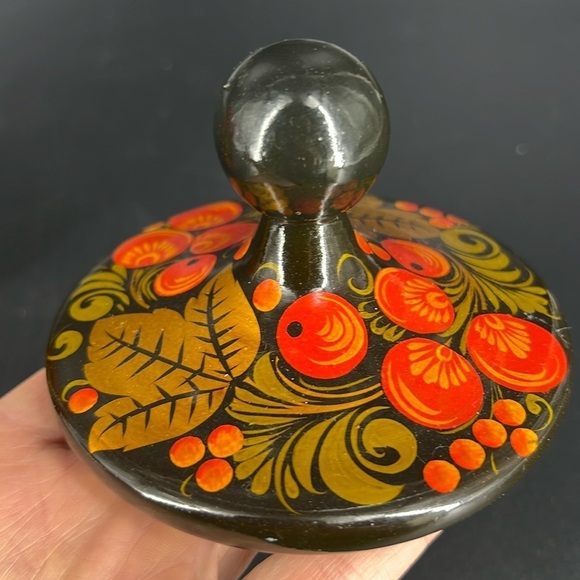 Russian Folk Art Painted Wood Lidded Canister - Picture 7 of 11